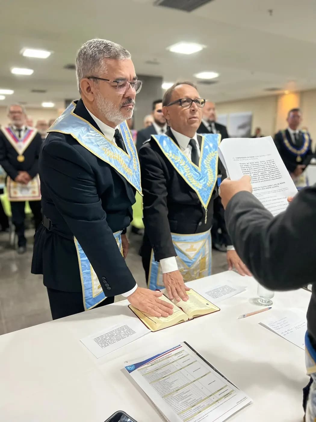 Registro fotográfico: POSSE E TRANSMISSÃO DE CARGOS DE GRÃO-MESTRE E GRÃO-MESTRE ADJUNTO – GOB/RN