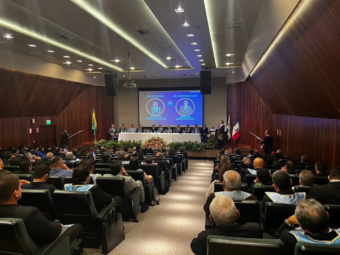 Registro fotográfico: POSSE E TRANSMISSÃO DE CARGOS DE GRÃO-MESTRE E GRÃO-MESTRE ADJUNTO – GOB/RN