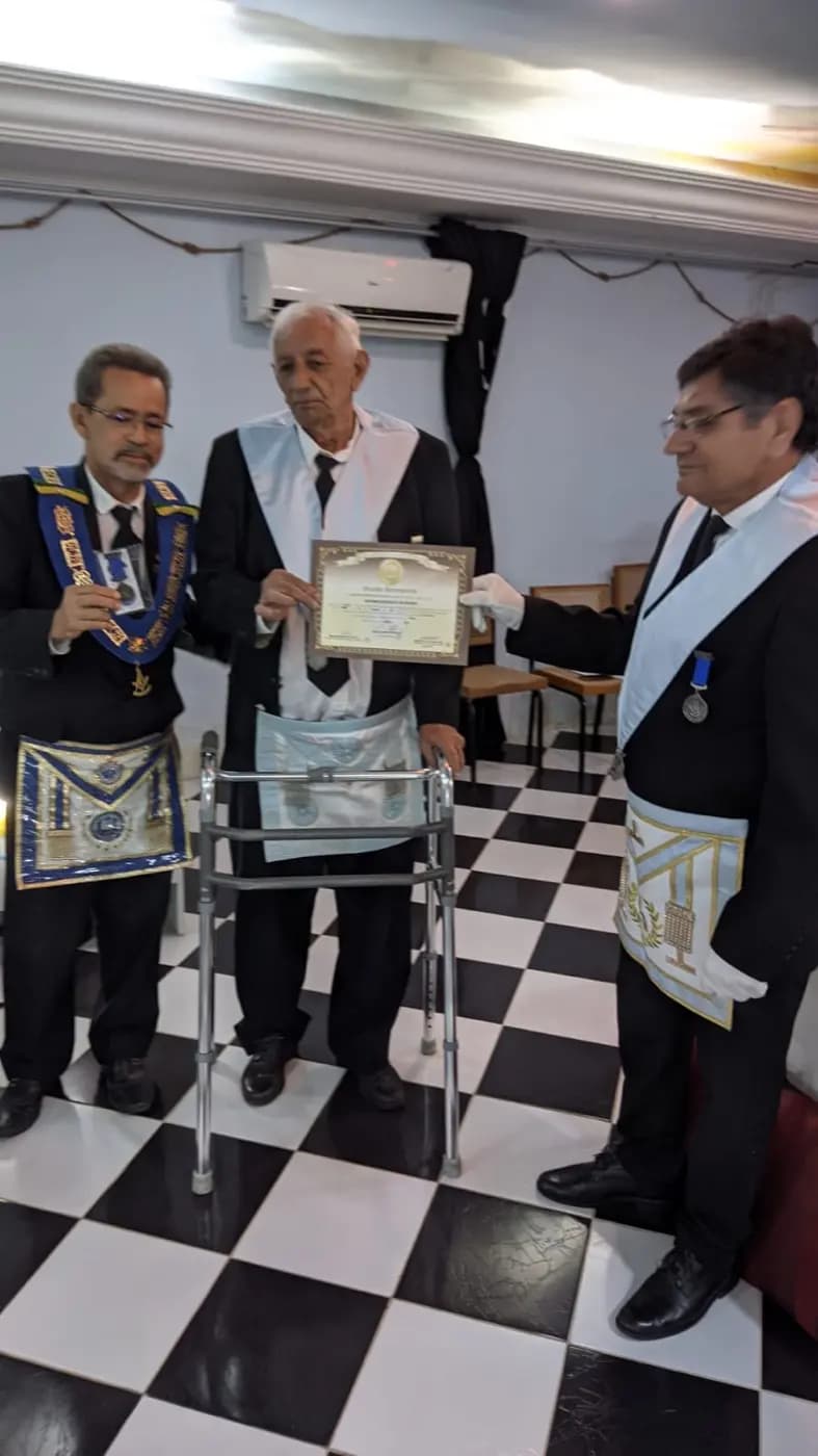 Registro fotográfico: SESSÃO MAGNA DE INICIAÇÃO NA ARLS MAONEL REGINALDO DA ROCHA, Nº 2.439, ORIENTE DE PAU DOS FERROS/RN
