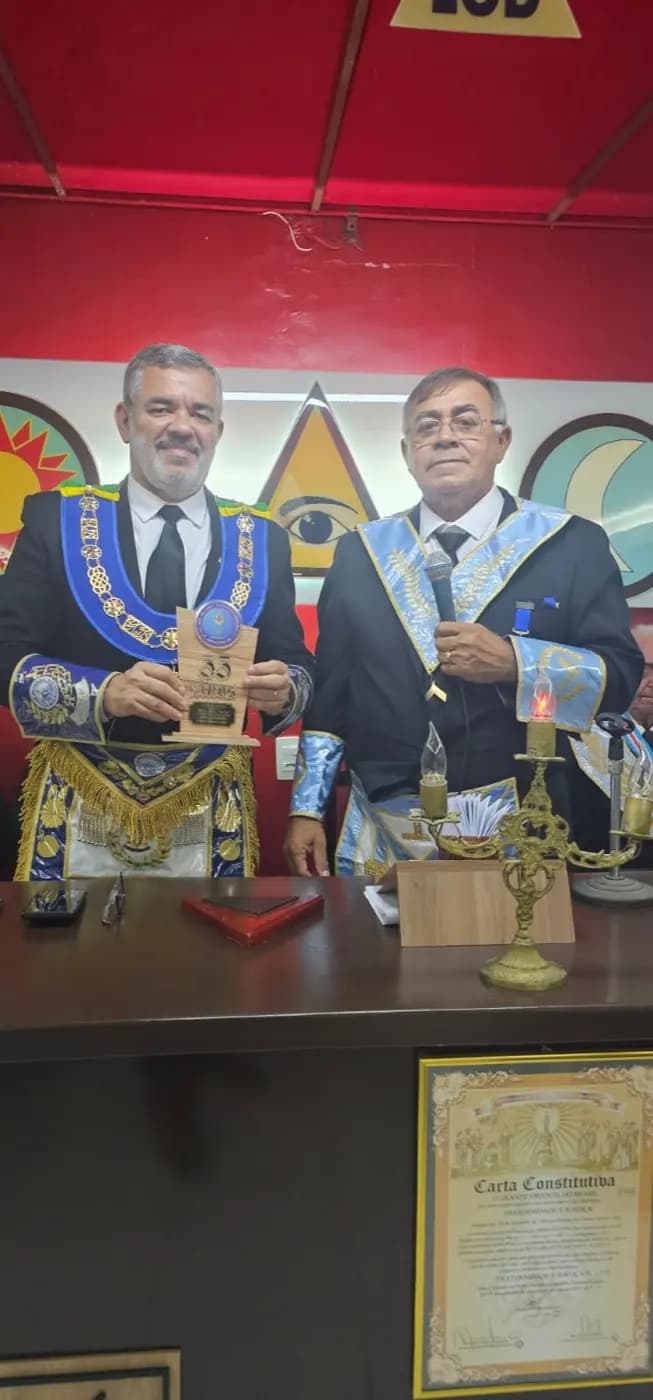 Registro fotográfico: PARTICIPAÇÃO DO GRÃO-MESTRE GOB/RN E COMITIVA NA SESSÃO CONJUNTA DAS LOJAS DA 3ª REGIÃO, ALUSIVA AO ANIVERSÁRIO DA ARLS FRATERNIDADE E JUSTIÇA, ORIENTE DE CURRAIS NOVOS/RN