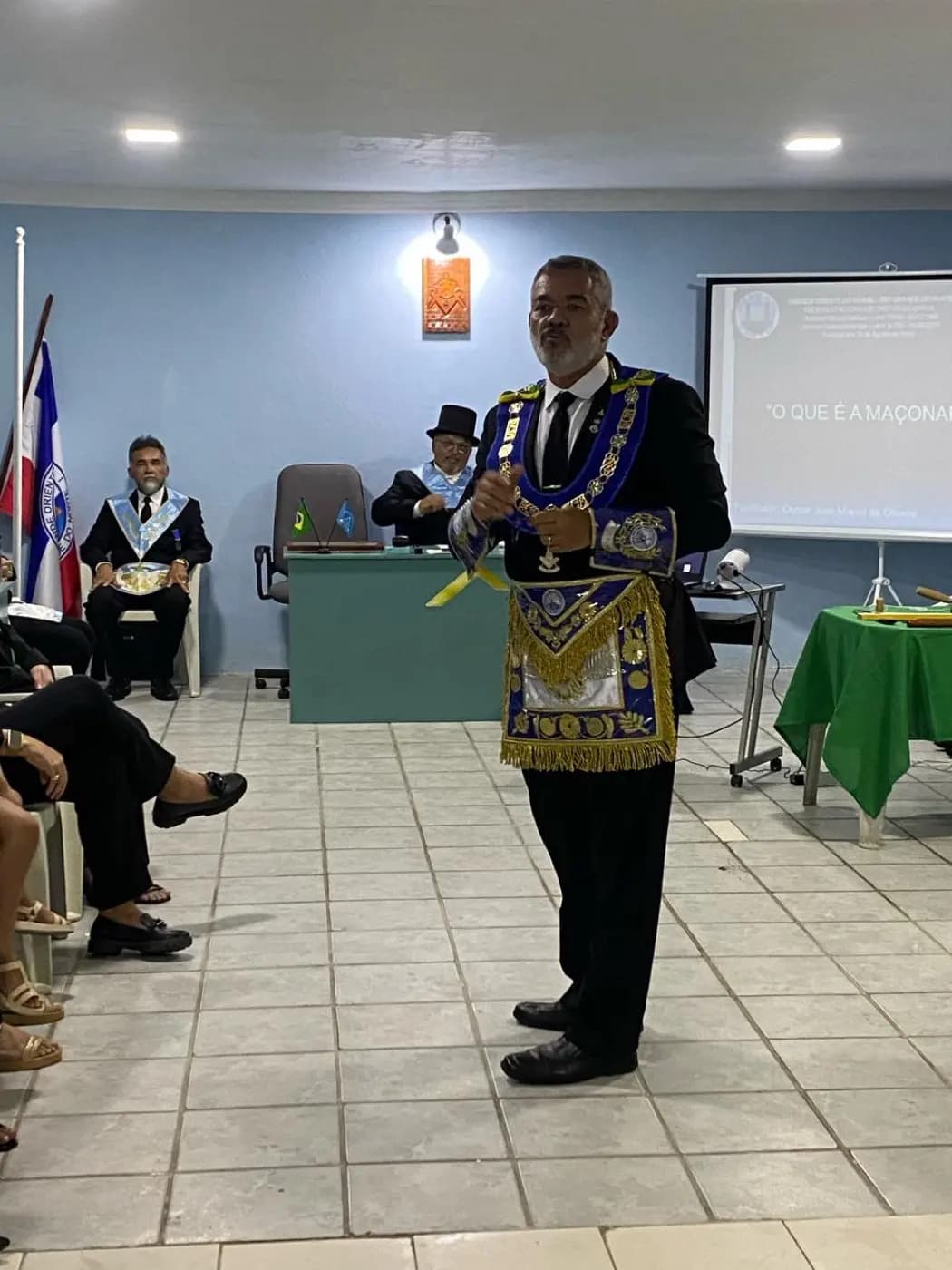 Registro fotográfico: PARTICIPAÇÃO DO GRÃO-MESTRE DO GOB/RN NA SESSÃO MAGNA PÚBLICA NA ARLS LUIZ GONZAGA DO NASCIMENTO, N° 4.567, ORIENTE DE SANTA MARIA/RN.