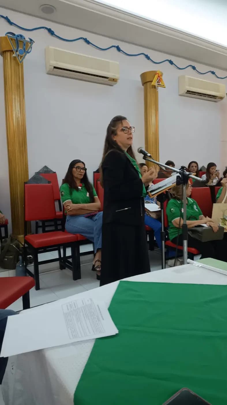 Registro fotográfico: PARTICIPAÇÃO DO GRÃO-MESTRE DO GOB/RN NO ATO COMEMORATIVO AO DIA INTERNACIONAL DA MULHER, OCORRIDO NA ARLS 21 DE MARÇO Nº 152, ORIENTE DE NATAL/RN.