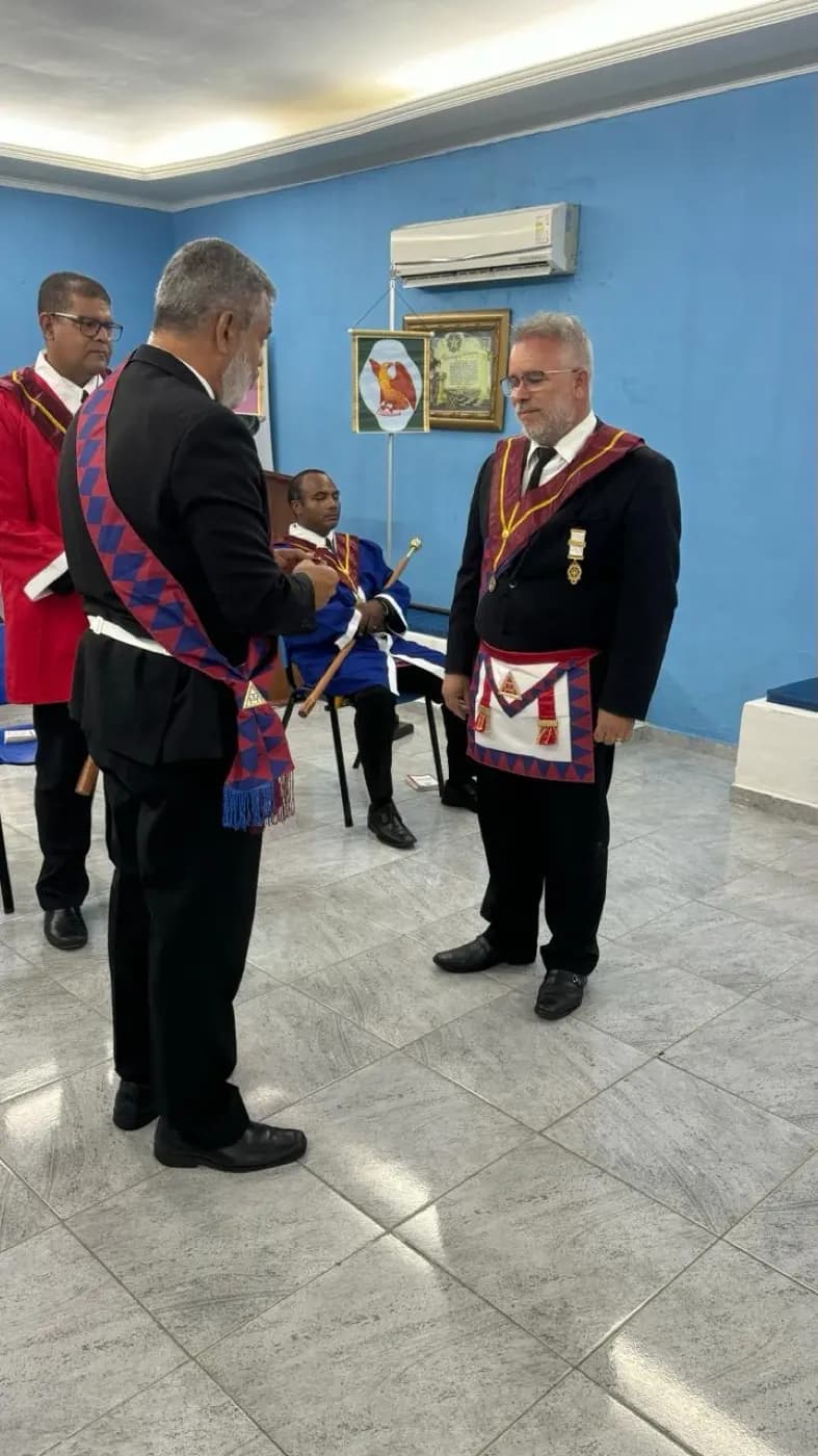 Registro fotográfico: PARTICIPAÇÃO DO GRÃO-MESTRE DO GOB/RN NA 1ª SESSÃO ORDINÁRIA DE 2024 DO SAGRADO ARCO REAL DE JERUSALÉM – CAPÍTULO SÃO MIGUEL ARCANJO Nº 94 – JURISDICIONADO AO SGCMSARB GOB.
