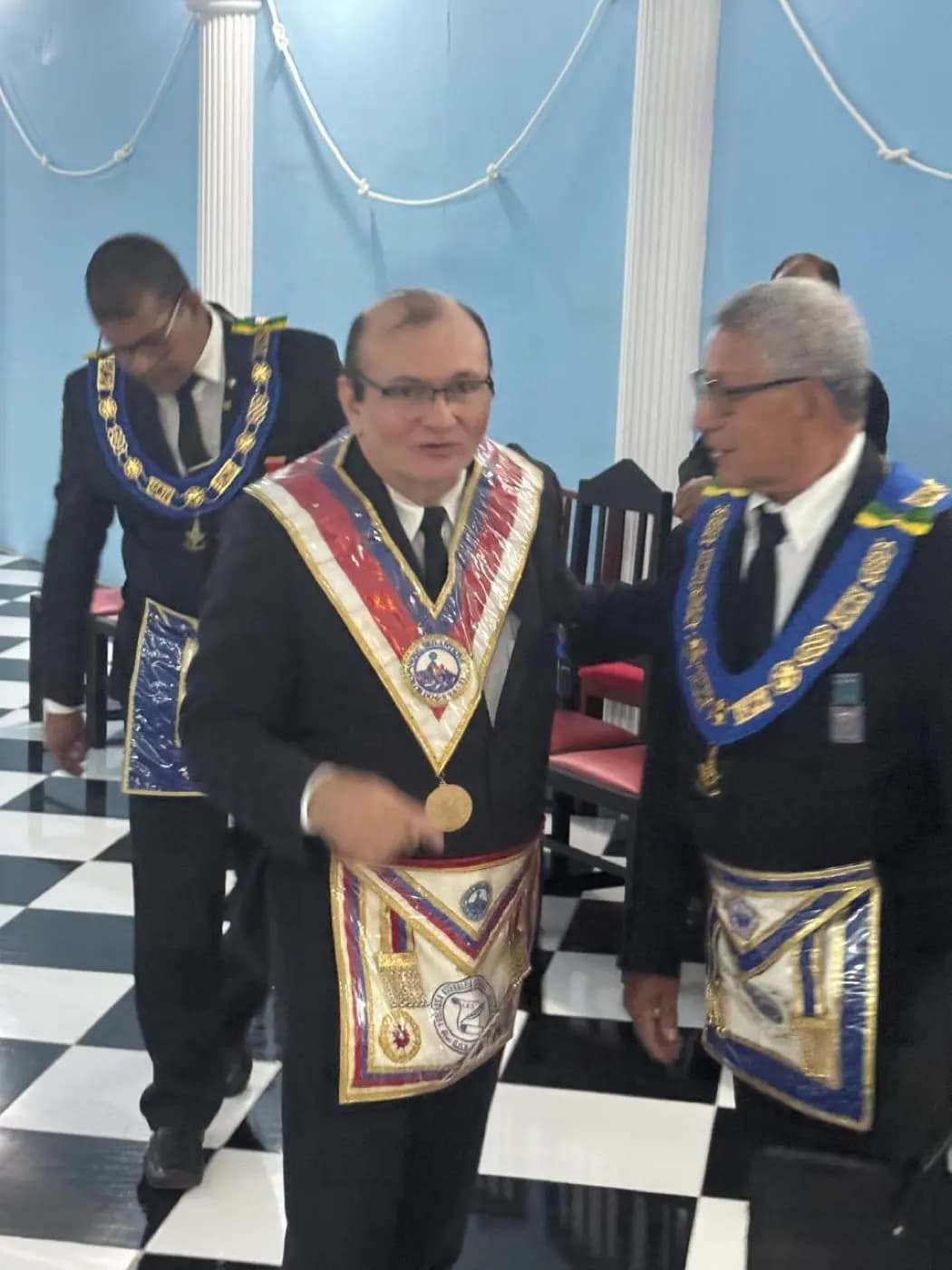 Registro fotográfico: PARTICIPAÇÃO DO GRÃO-MESTRE DO GOB/RN NA SESSÃO ORDINÁRIA NO GRAU DE APRENDIZ MAÇOM, DA ARLS 21 DE ABRIL Nº 1.864, ORIENTE DE PARNAMIRIM/RN.
