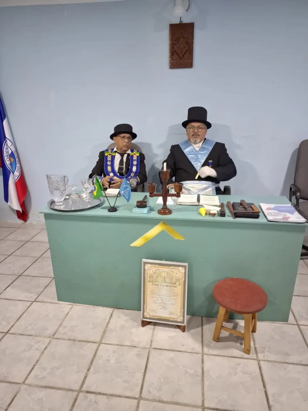 Registro fotográfico: PARTICIPAÇÃO DO GRÃO-MESTRE ADJUNTO DO GOB/RN NA SESSÃO MAGNA DE INICIAÇÃO REALIZADA PELA ARLS LUIZ GONZAGA DO NASCIMENTO N° 4.567, ORIENTE DE SANTA MARIA/RN.
