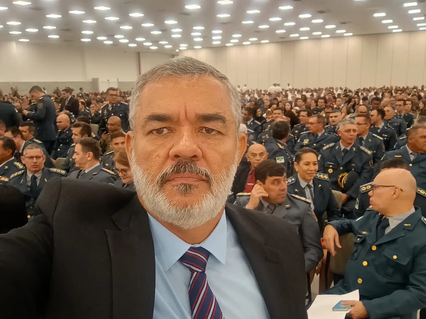 Registro fotográfico: PARTICIPAÇÃO DO GRÃO-MESTRE DO GOB/RN NA SOLENIDADE MILITAR ALUSIVA AOS 190 ANOS DA POLÍCIA MILITAR DO RIO GRANDE DO NORTE.