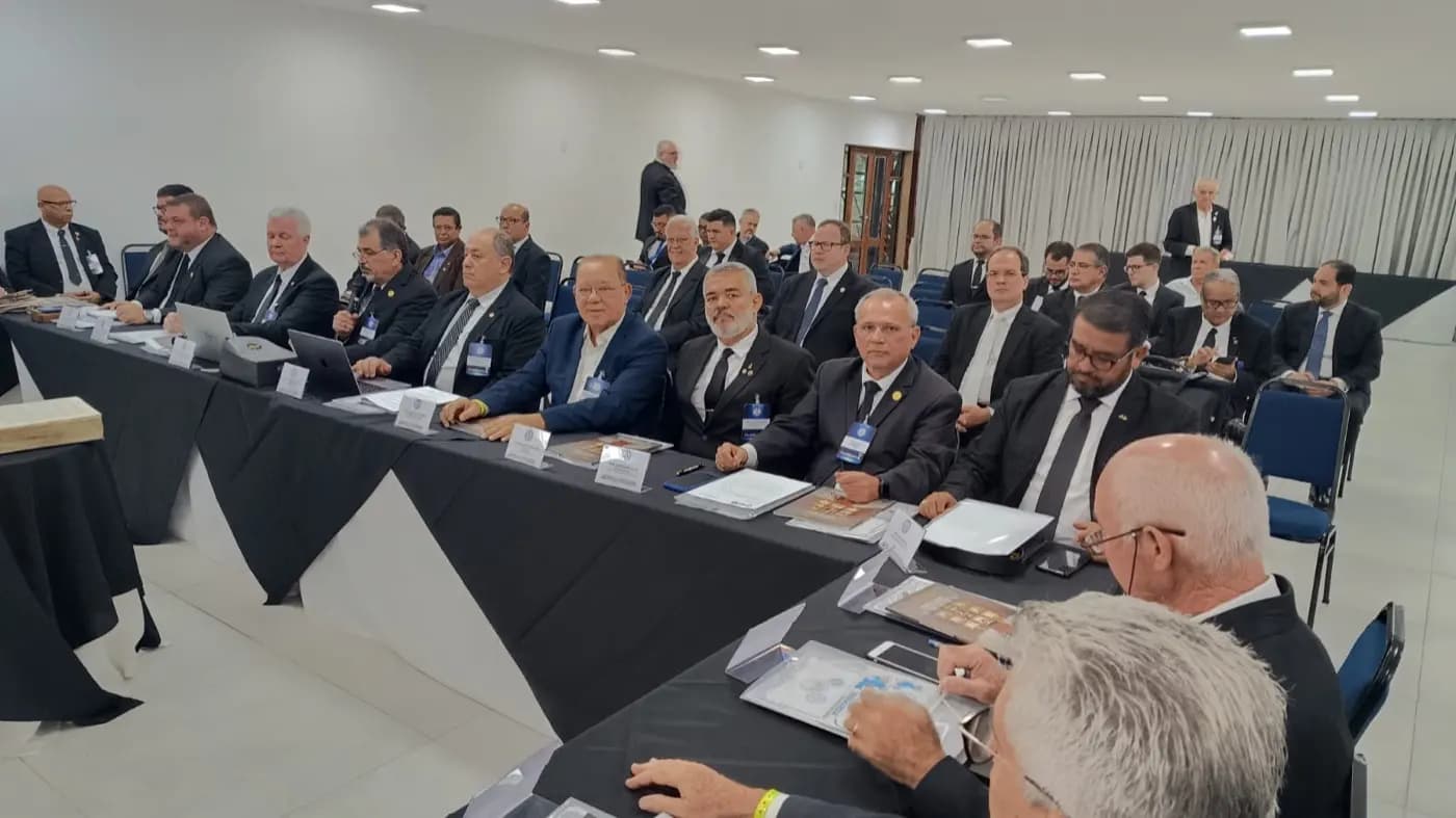 Registro fotográfico: PARTICIPAÇÃO DO GRÃO-MESTRE DO GOB/RN E CONVIDADOS NA 122ª ASSEMBLEIA GERAL ORDINÁRIA DA COMAB, REALIZADA EM NATAL/RN.