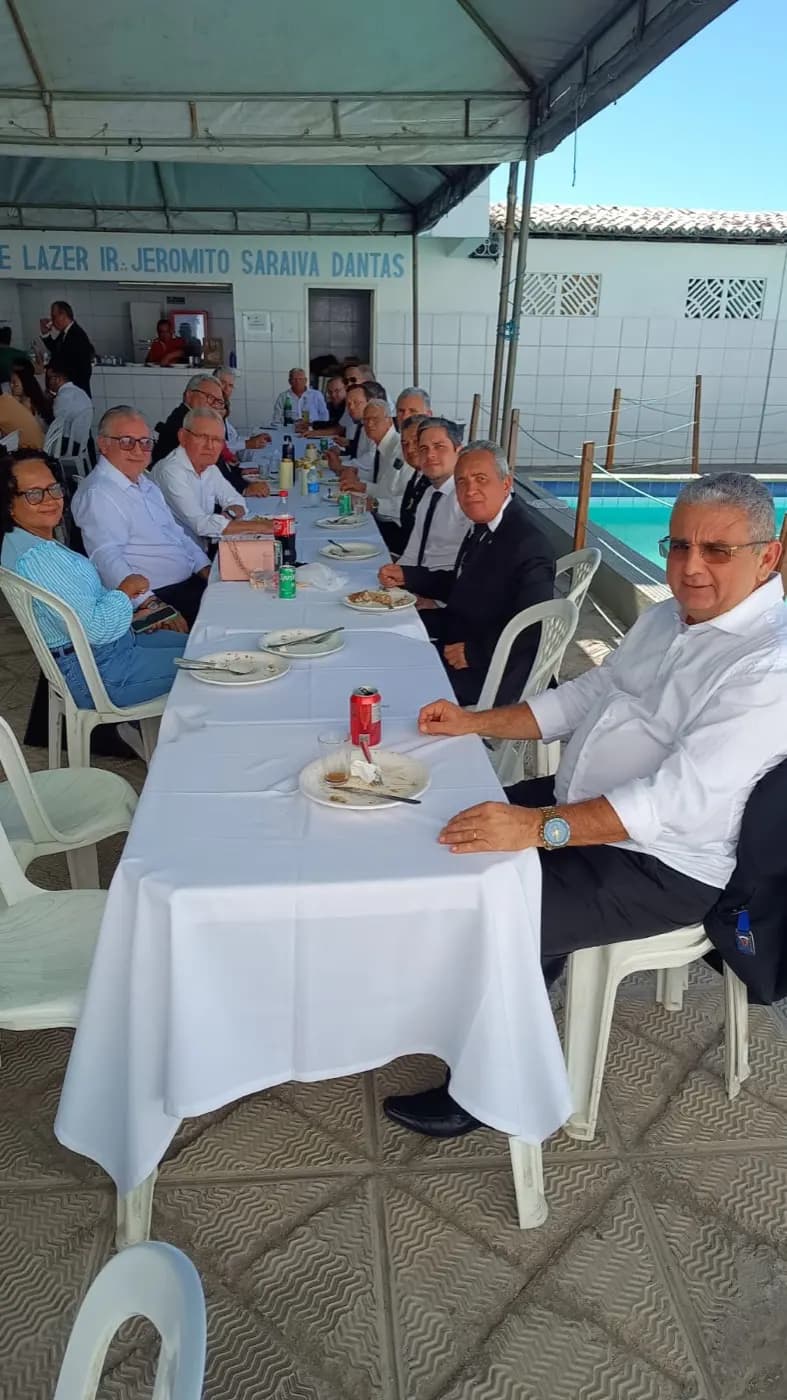 Registro fotográfico: PARTICIPAÇÃO DO GRÃO-MESTRE E COMITIVA DO GOB/RN NA SESSÃO MAGNA DE INICIAÇÃO REALIZADA PELA ARLS FRATERNIDADE E JUSTIÇA III N° 1.757, ORIENTE DE CURRAIS NOVOS/RN.