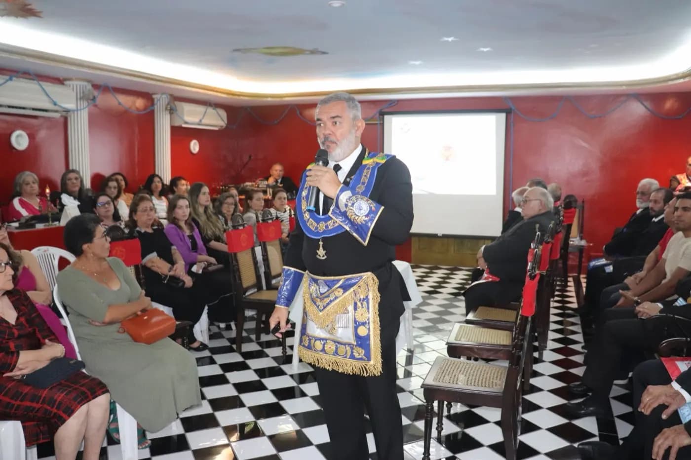 Registro fotográfico: PARTICIPAÇÃO DO GRÃO-MESTRE DO GOB/RN E COMITIVA, NA SESSÃO MAGNA PÚBLICA ALUSIVA AO 71º ANO DE FUNDAÇÃO DA LOJA MAÇÔNICA PADRE MIGUELINHO Nº 03, ORIENTE DE NATAL/RN, JURISDICIONADA AO GORN.