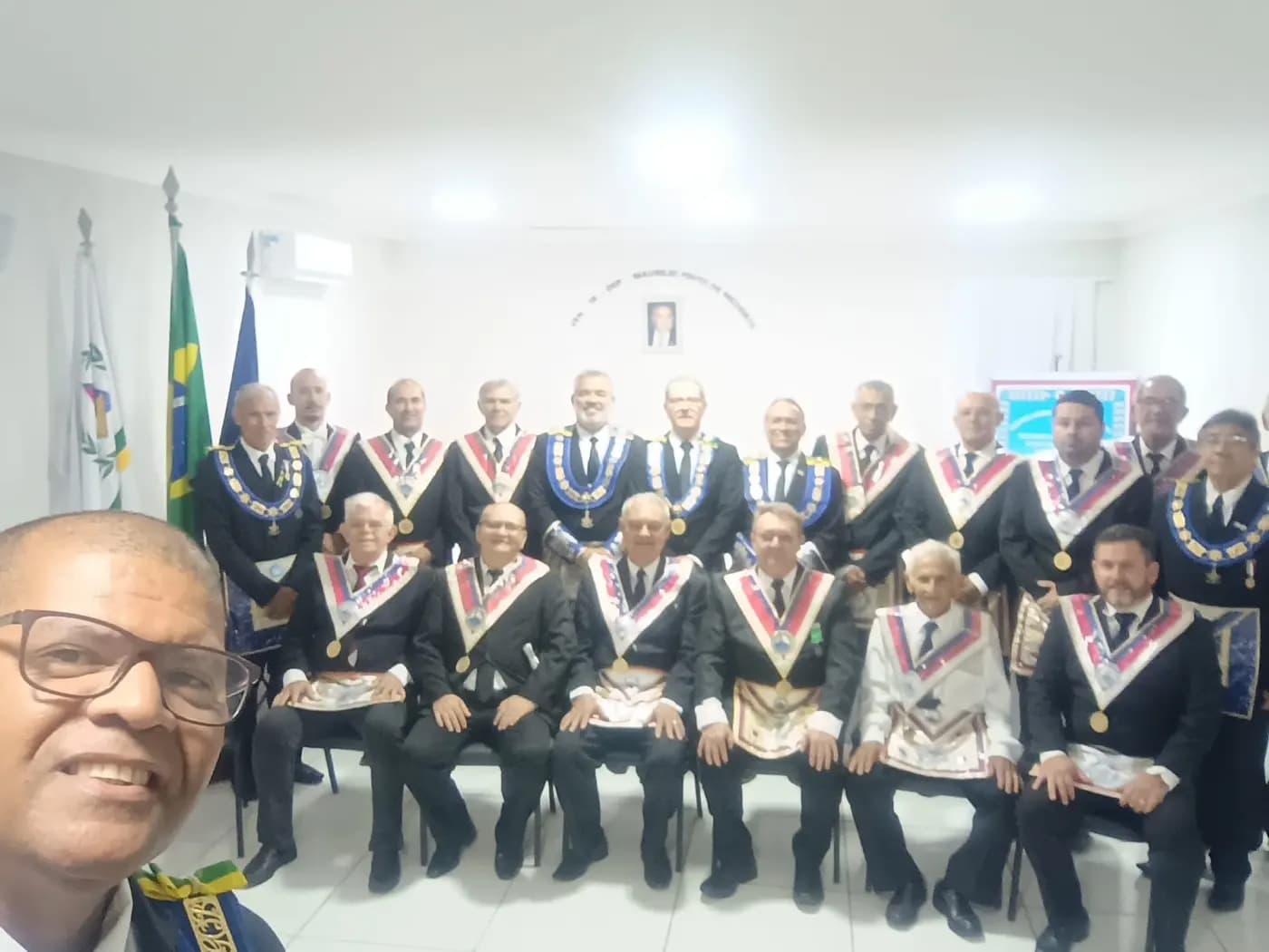 Registro fotográfico: PARTICIPAÇÃO DO GRÃO-MESTRE E DO GRÃO-MESTRE ADJUNTO DO GOB-RN NA PRIMEIRA REUNIÃO ORDINÁRIA DE 2025, DA PODERORA ASSEMBLEIA ESTADUAL LEGISLATIVA DO ESTADO DO RIO GRANDE DO NORTE (PAEL-RN).