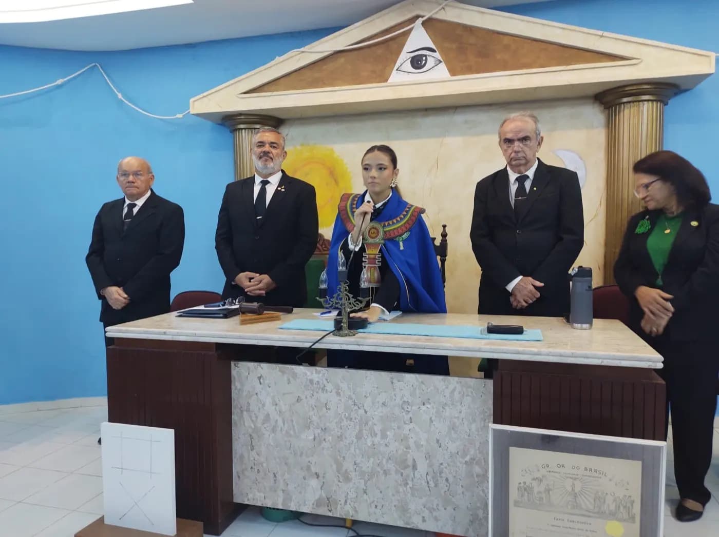 Registro fotográfico: SESSÃO DE POSSE DA NOVA DIRETORIA DO NÚCLEO ALFA UNIÃO NATALENSE N°42, DA AÇÃO PARAMAÇÔNICA JUVENIL DO GRANDE ORIENTE DO BRASIL.