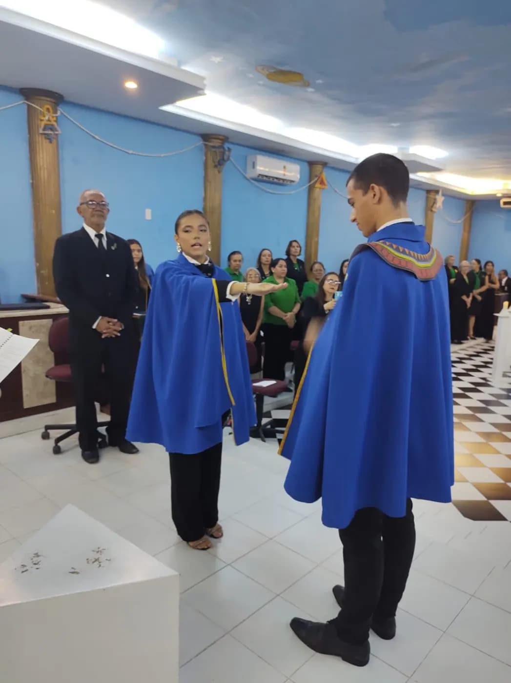 Registro fotográfico: SESSÃO DE POSSE DA NOVA DIRETORIA DO NÚCLEO ALFA UNIÃO NATALENSE N°42, DA AÇÃO PARAMAÇÔNICA JUVENIL DO GRANDE ORIENTE DO BRASIL.