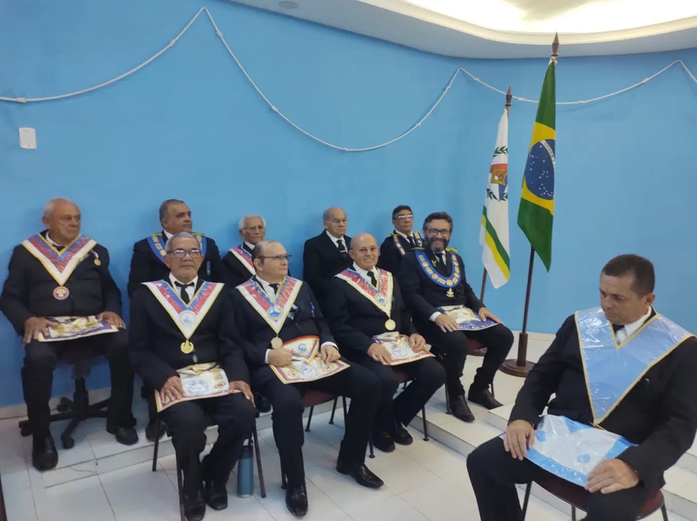 Registro fotográfico: SESSÃO MAGNA PÚBLICA ALUSIVA AO 51º ANO DE FUNDAÇÃO DA LOJA MAÇÔNICA UNIÃO NATALENSE Nº 2.414, ORIENTE DE PARNAMIRIM/RN, E AO DIA INTERNACIONAL DA MULHER.