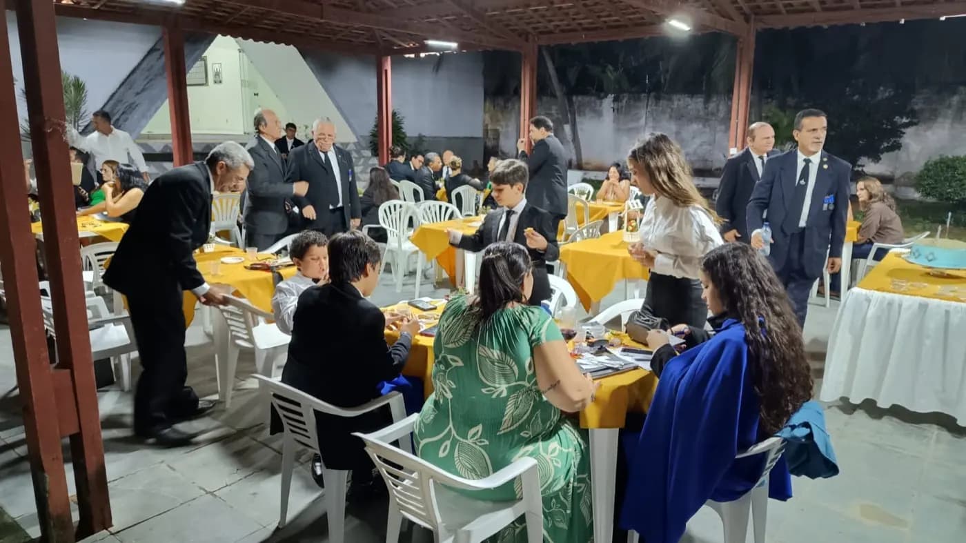 Registro fotográfico: SESSÃO MAGNA PÚBLICA ALUSIVA AO 51º ANO DE FUNDAÇÃO DA LOJA MAÇÔNICA UNIÃO NATALENSE Nº 2.414, ORIENTE DE PARNAMIRIM/RN, E AO DIA INTERNACIONAL DA MULHER.