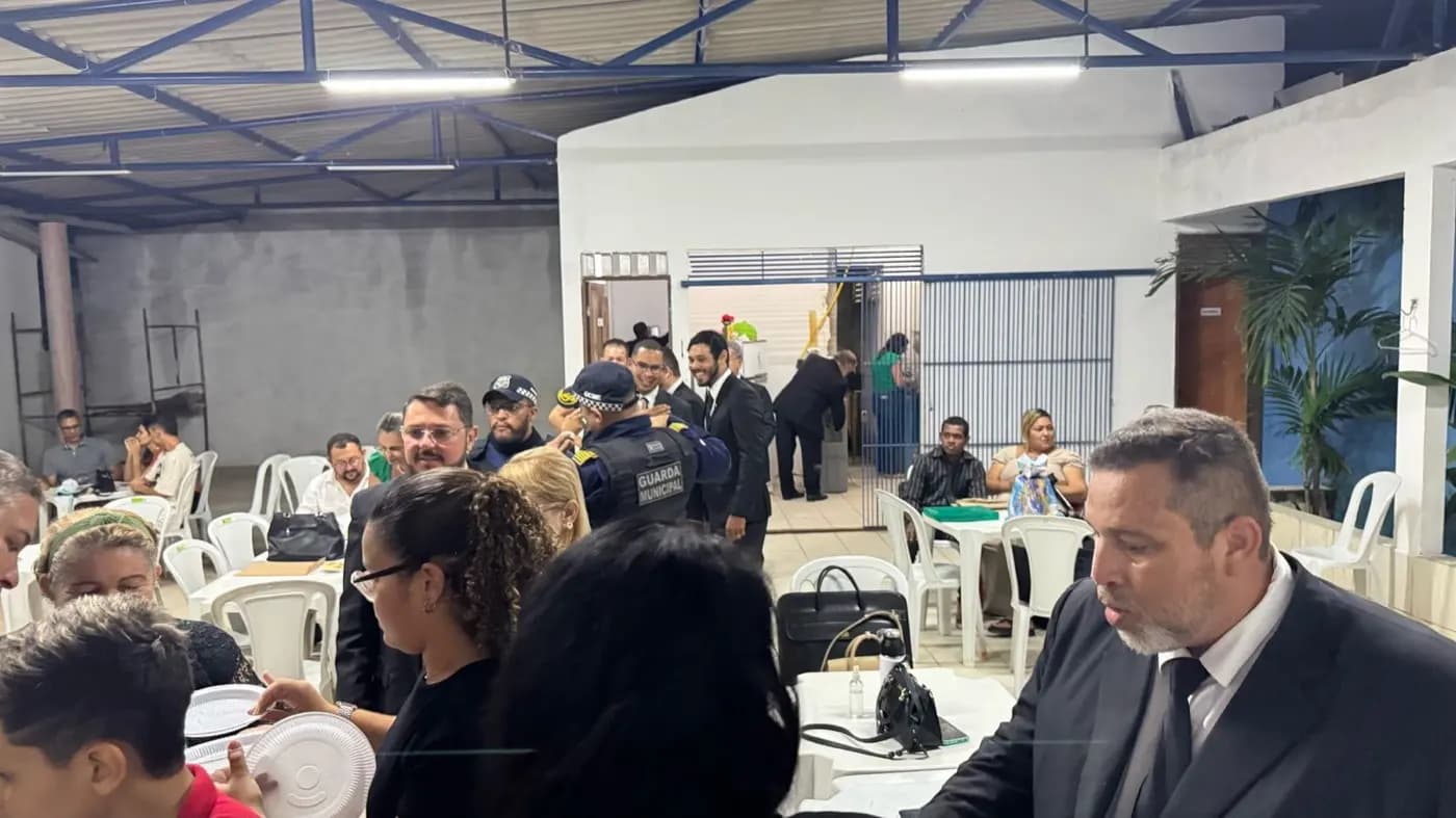 Registro fotográfico: SESSÃO MAGNA PÚBLICA ALUSIVA AO 32º ANO DE FUNDAÇÃO DA LOJA MAÇÔNICA PEDRO ALVES PINHEIRO Nº 3.018, ORIENTE DE EXTREMOZ/RN.