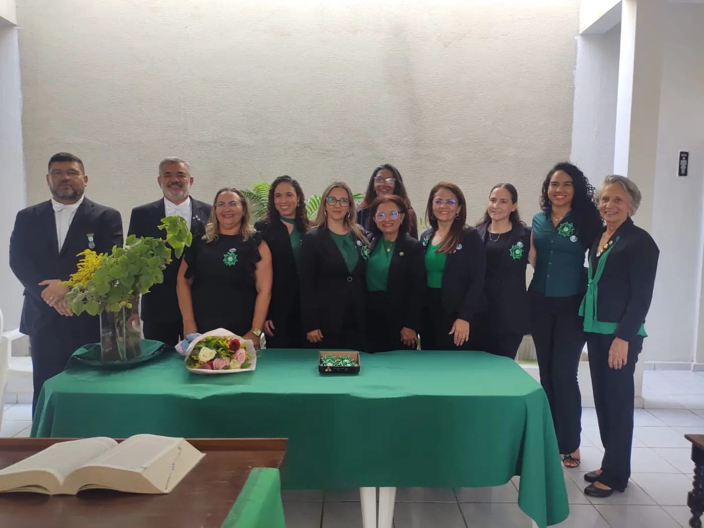 Registro fotográfico: SESSÃO MAGNA DE INSTALAÇÃO E POSSE DE VENERÁVEL MESTRE E POSSE DA NOVA DIRETORIA DA LOJA MAÇÔNICA UNIVERSITÁRIA ESTRELA NATALENSE Nº 4.122, RITO SCHRÖDER, ORIENTE DE PARNAMIRIM-RN, ELEITOS PARA O BIÊNIO 2025/2027.