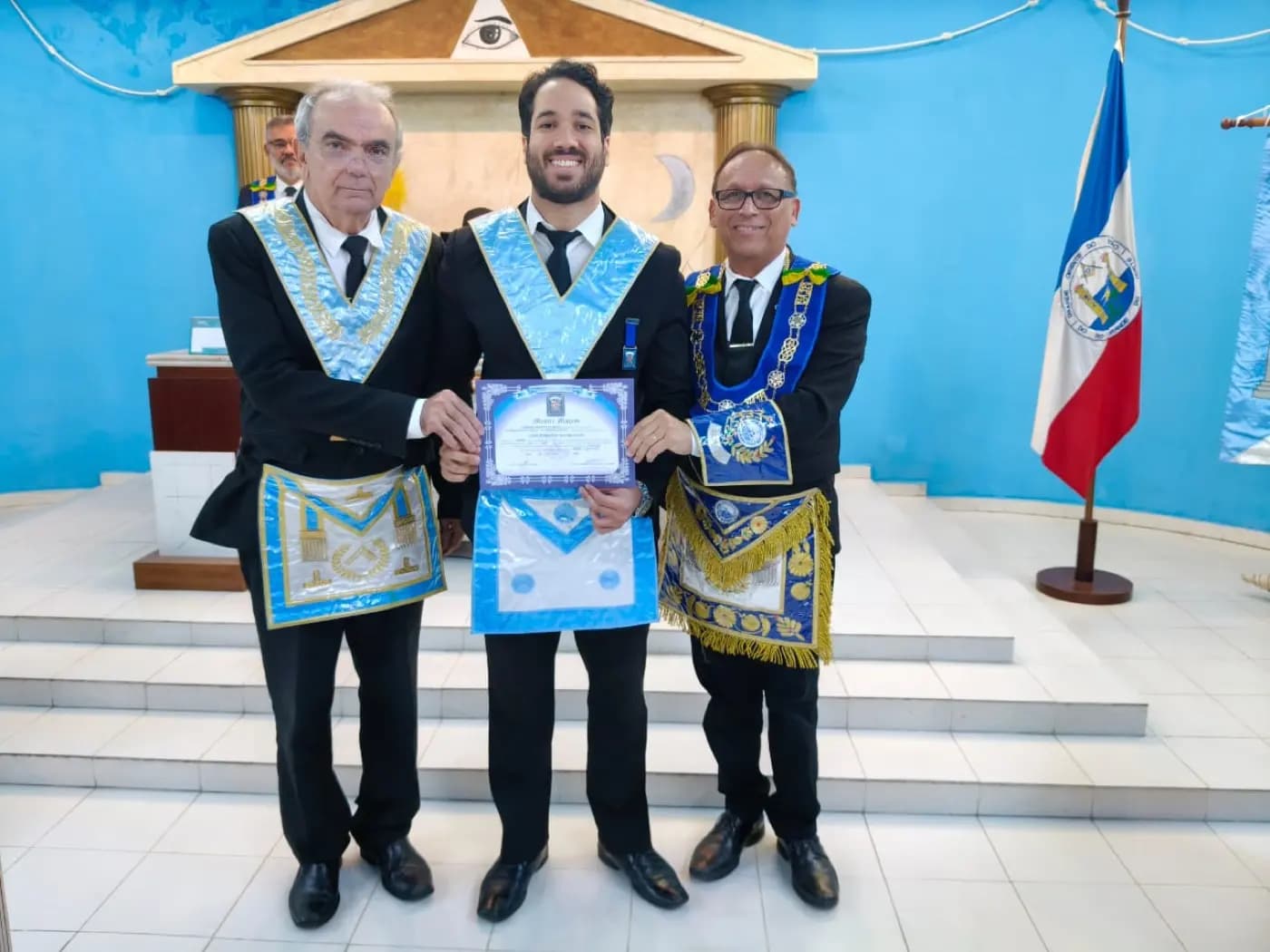 Registro fotográfico: SESSÃO MAGNA DE INICIAÇÃO REALIZADA PELA LOJA MAÇÔNICA ARY REIS DUARTE Nº 4.251, ORIENTE DE PARNAMIRIM/RN.