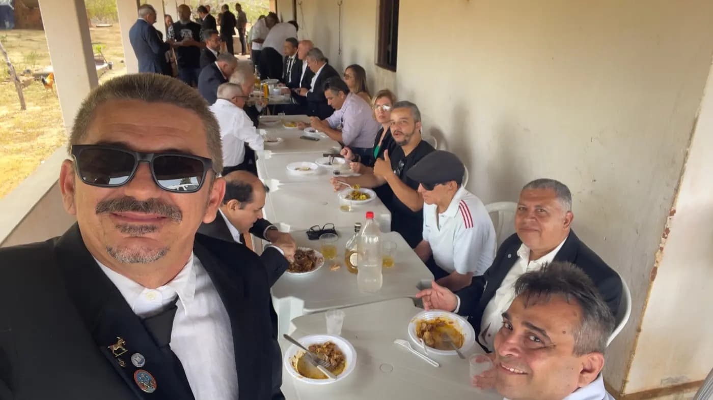 Registro fotográfico: SESSÃO MAGNA DE INICIAÇÃO REALIZADA PELA LOJA MAÇÔNICA SENADOR JOÃO CÂMARA Nº 3.268, DO ORIENTE DE JOÃO CÂMARA-RN.