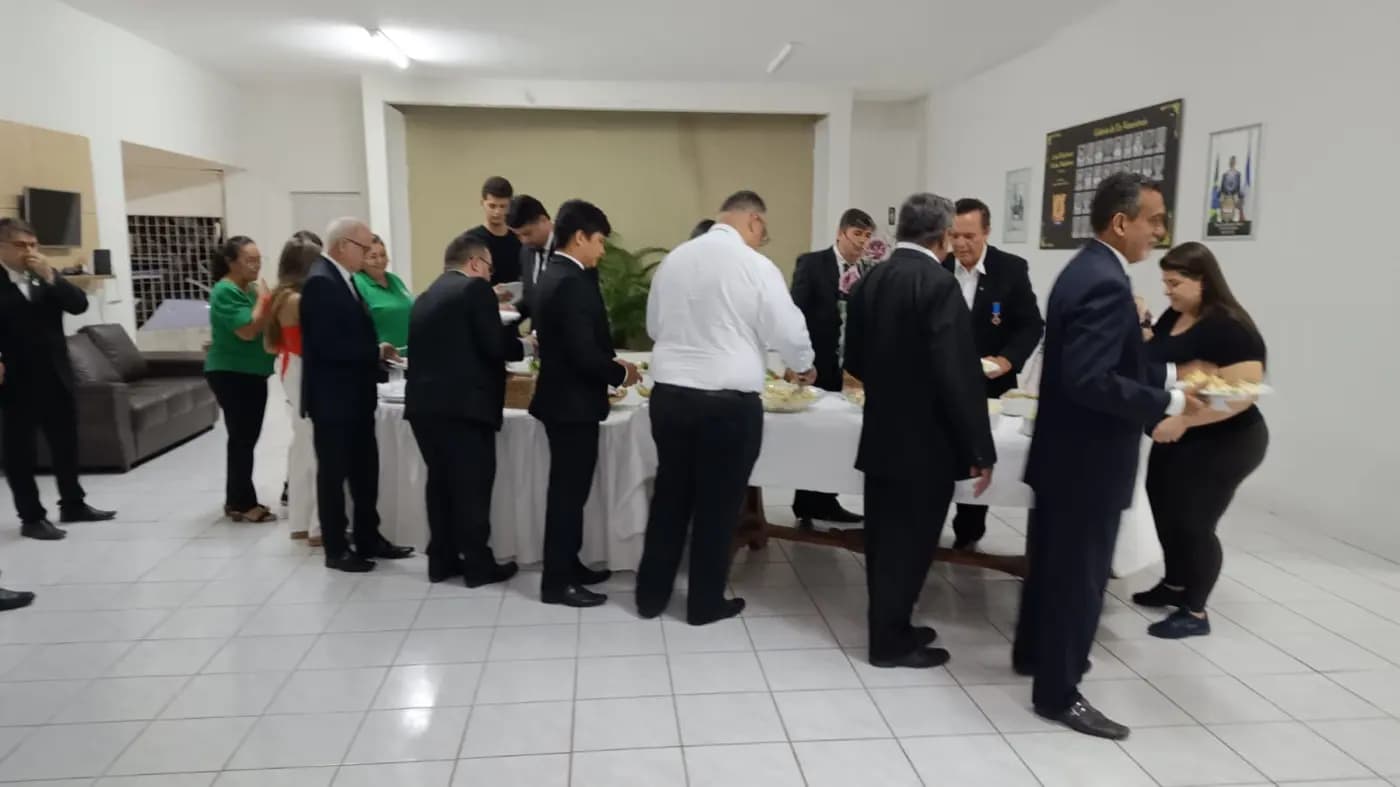 Registro fotográfico: SESSÃO MAGNA DE INICIAÇÃO REALIZADA PELA LOJA MAÇÔNICA UNIÃO NATALENSE Nº 2.414, ORIENTE DE PARNAMIRIM/RN.
