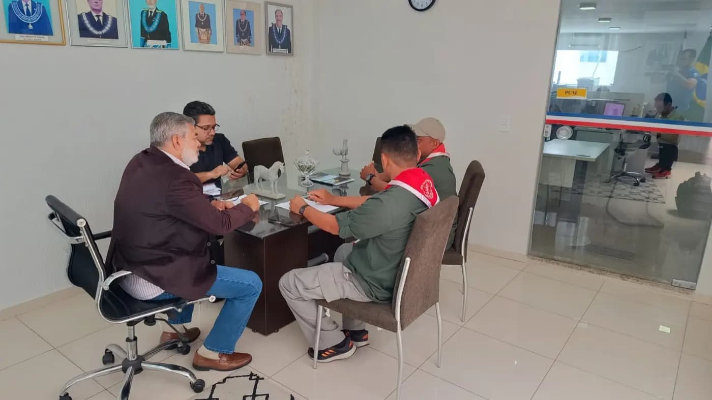 Registro fotográfico: PROJETO “O MELHOR PARA A SOCIEDADE” – APROXIMANDO A AÇÃO PARAMAÇÔNICA JUVENIL E O GRUPO DE ESCOTEIRO.
