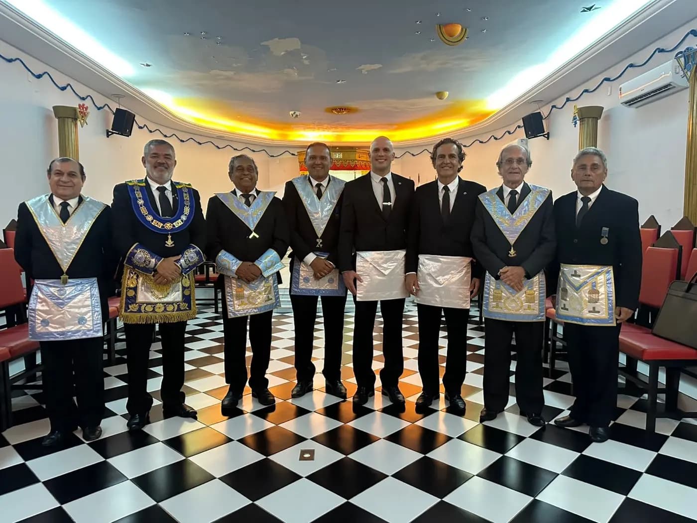 Registro fotográfico: SESSÃO MAGNA DE ELEVAÇÃO REALIZADA PELA LOJA MAÇÔNICA 21 DE MARÇO Nº 152, ORIENTE DE NATAL/RN.