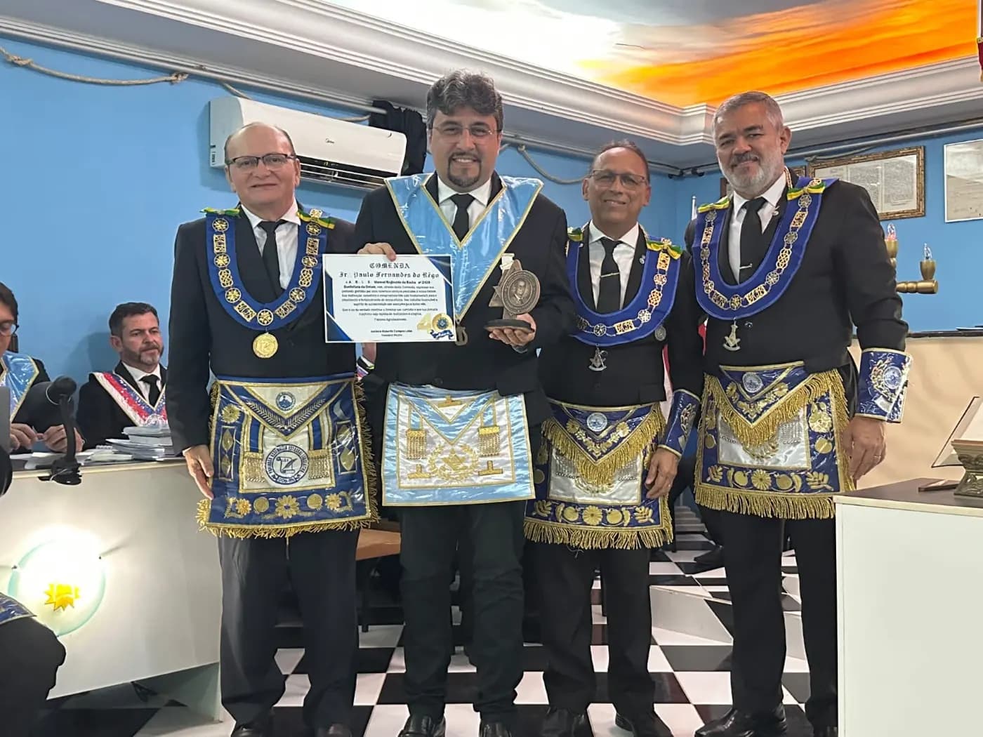 Registro fotográfico: SESSÃO MAGNA PÚBLICA ALUSIVA AO 40º ANO DE FUNDAÇÃO DA LOJA MAÇÔNICA MANOEL REGINALDO DA ROCHA N° 2.439, ORIENTE DE PAU DOS FERROS-RN