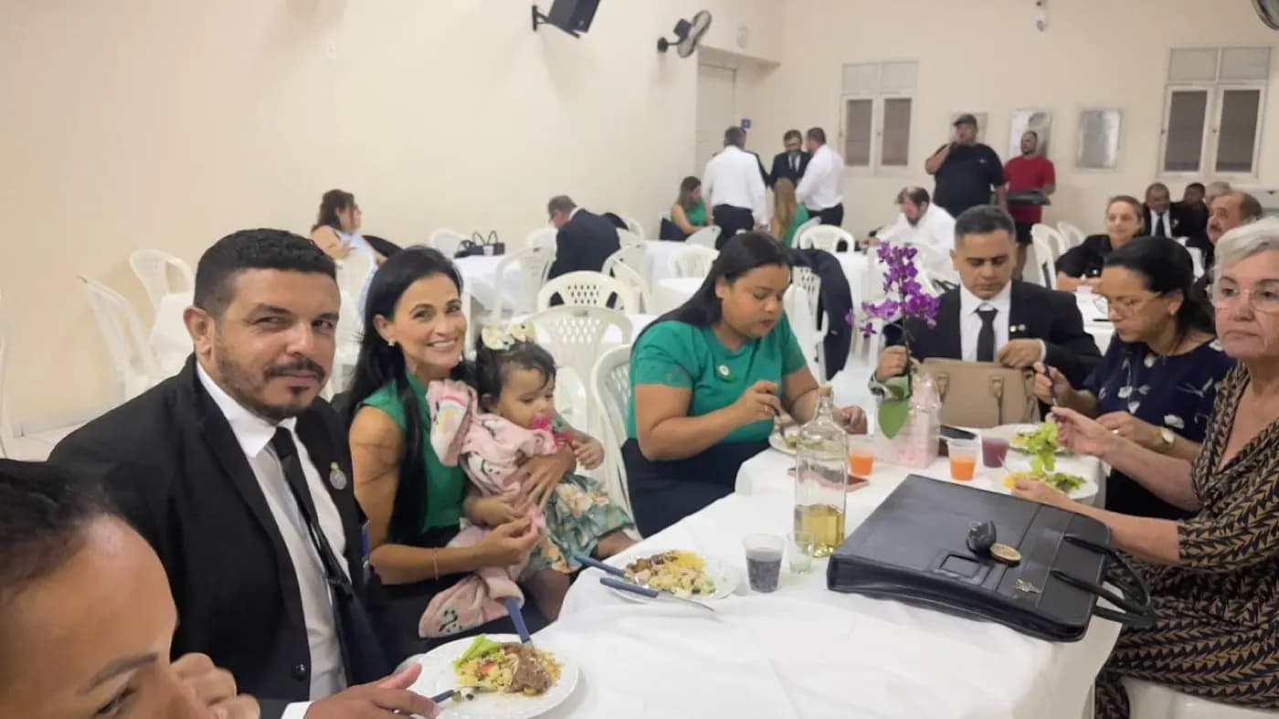 Registro fotográfico: LOJA MAÇÔNICA JOÃO CECÍLIO DA COSTA N° 2.116, ORIENTE DE NATAL/RN –SESSÃO MAGNA DE INICIAÇÃO.