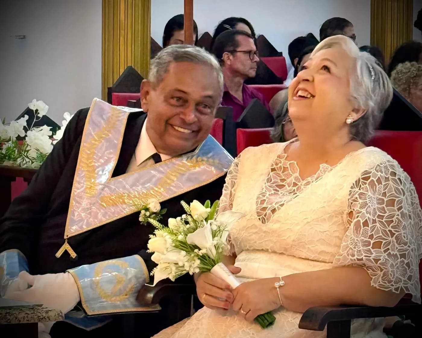 Registro fotográfico: CERIMÔNIA DE EXALTAÇÃO MATRIMONIAL DE BODAS DE OURO, REALIZADA NA LOJA MAÇÔNICA 21 DE MARÇO Nº 152, ORIENTE DE NATAL-RN.