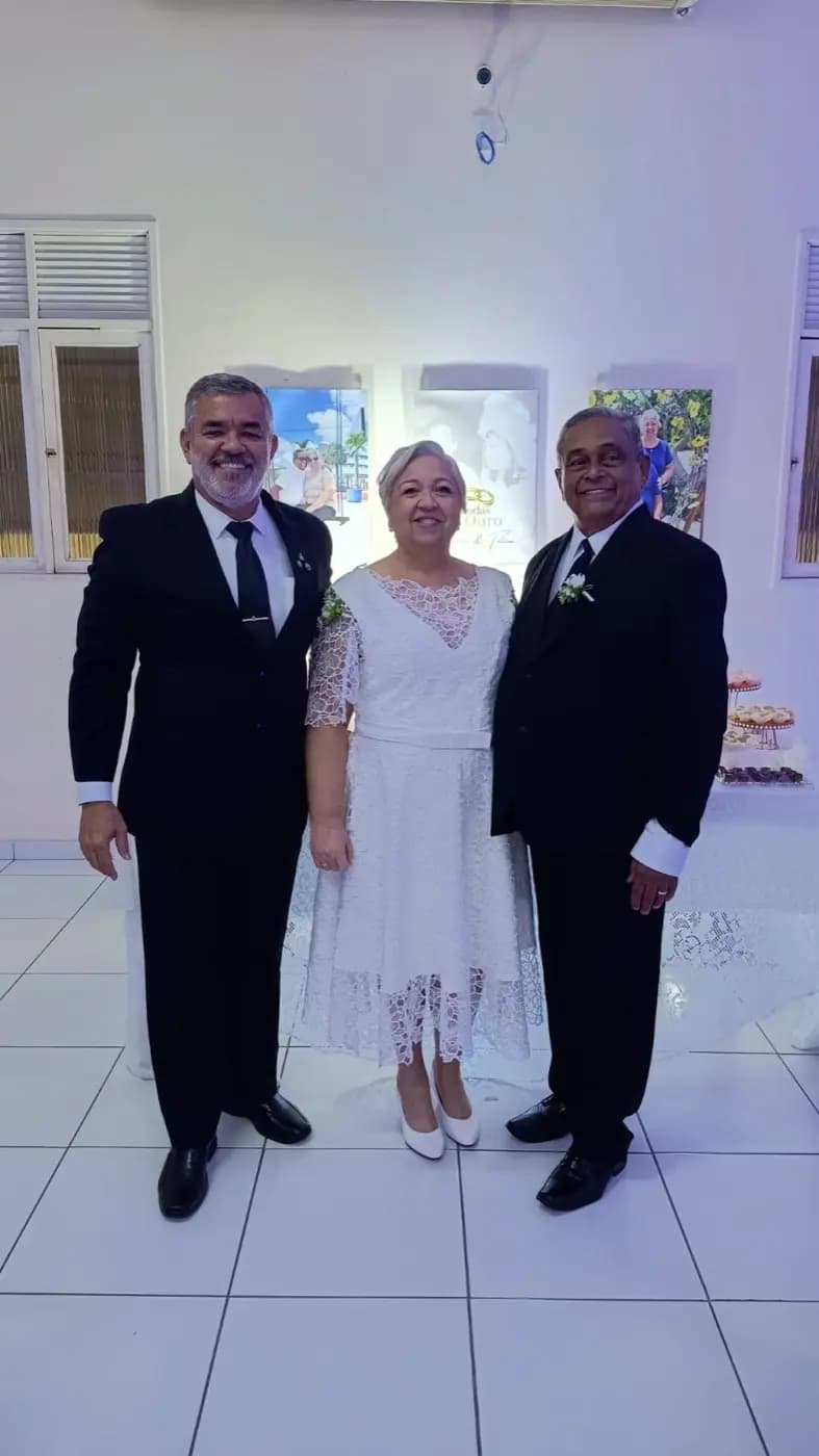 Registro fotográfico: CERIMÔNIA DE EXALTAÇÃO MATRIMONIAL DE BODAS DE OURO, REALIZADA NA LOJA MAÇÔNICA 21 DE MARÇO Nº 152, ORIENTE DE NATAL-RN.