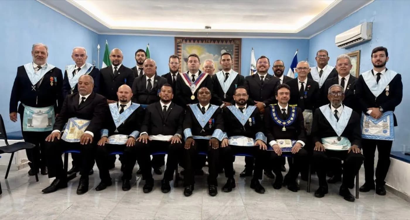 Registro fotográfico: LOJA MAÇÔNICA PEDRO ALVES PINHEIRO N° 3.918, ORIENTE DE EXTREMOZ/RN – SESSÃO MAGNA DE INICIAÇÃO.
