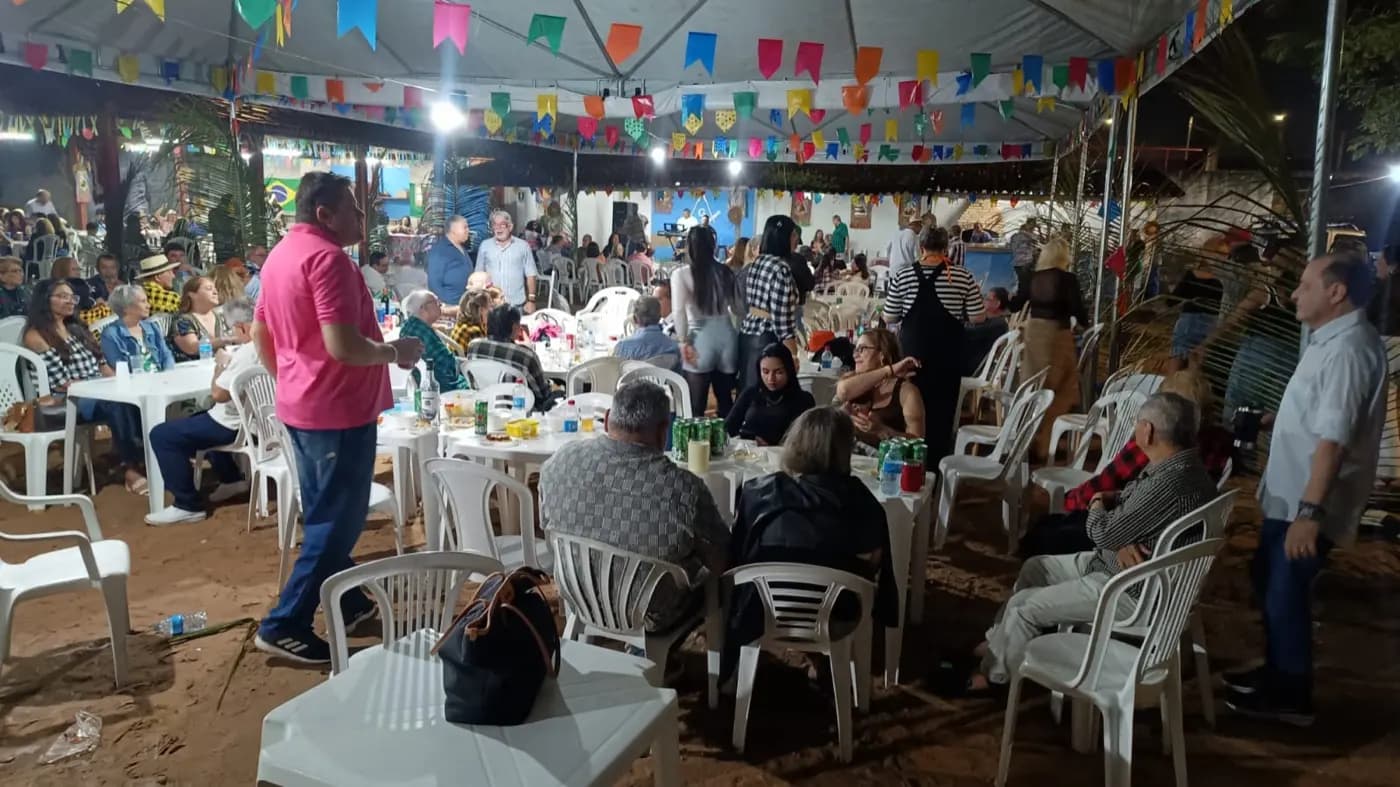 Registro fotográfico: PARTICIPAÇÃO DO GRÃO-MESTRE DO GOB-RN NO “XXVI ARRAIÁ DA PEDRA BRUTA”, REALIZADO PELA LOJA MAÇÔNICA UNIÃO NATALENSE Nº 2.414, ORIENTE DE PARNAMIRIM/RN.